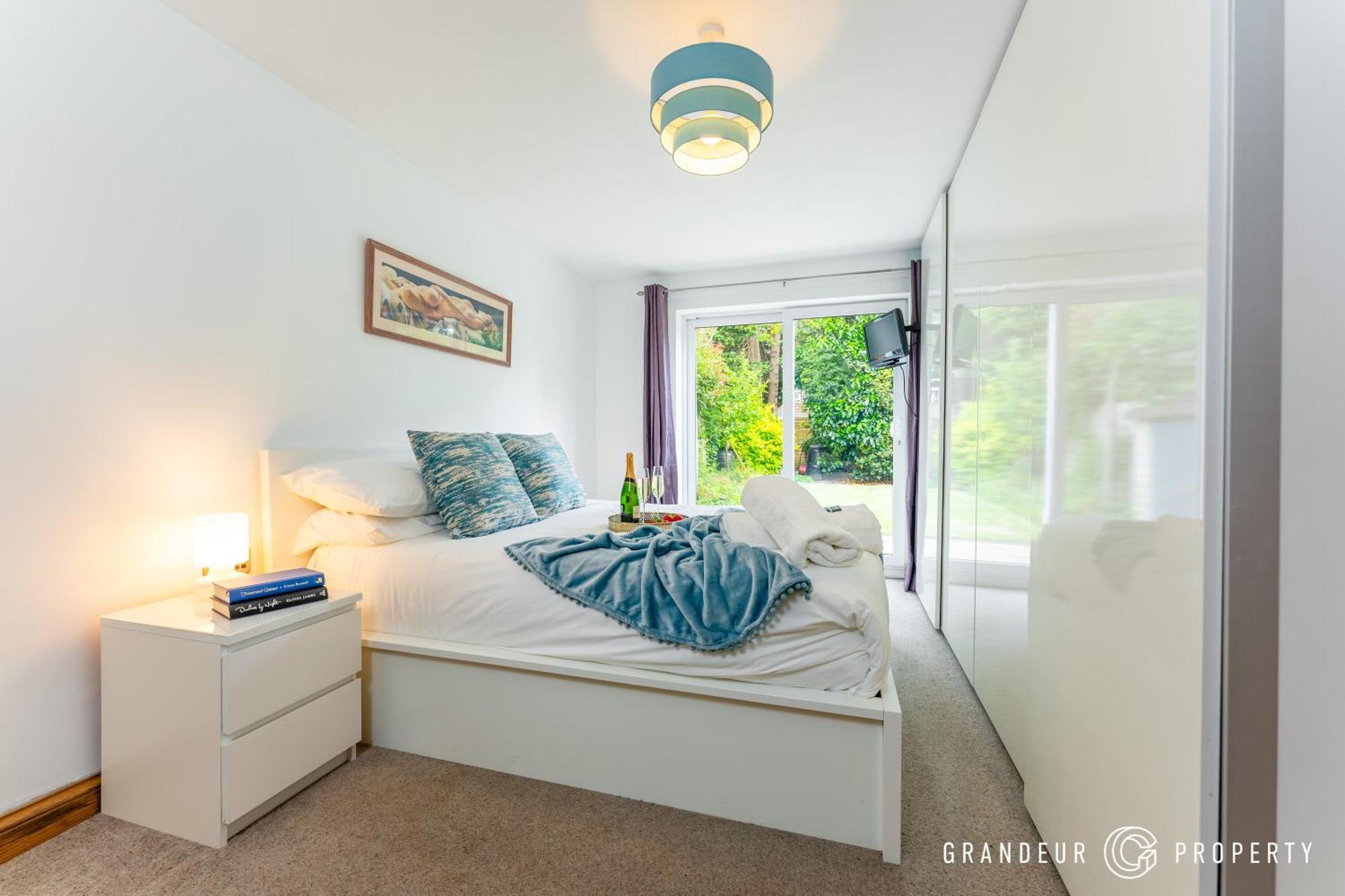 Bracken Bliss By Grandeur Property เฟิร์นดาวน์ ภายนอก รูปภาพ